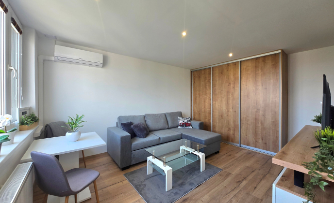 1_Michalovska - 1.jpg